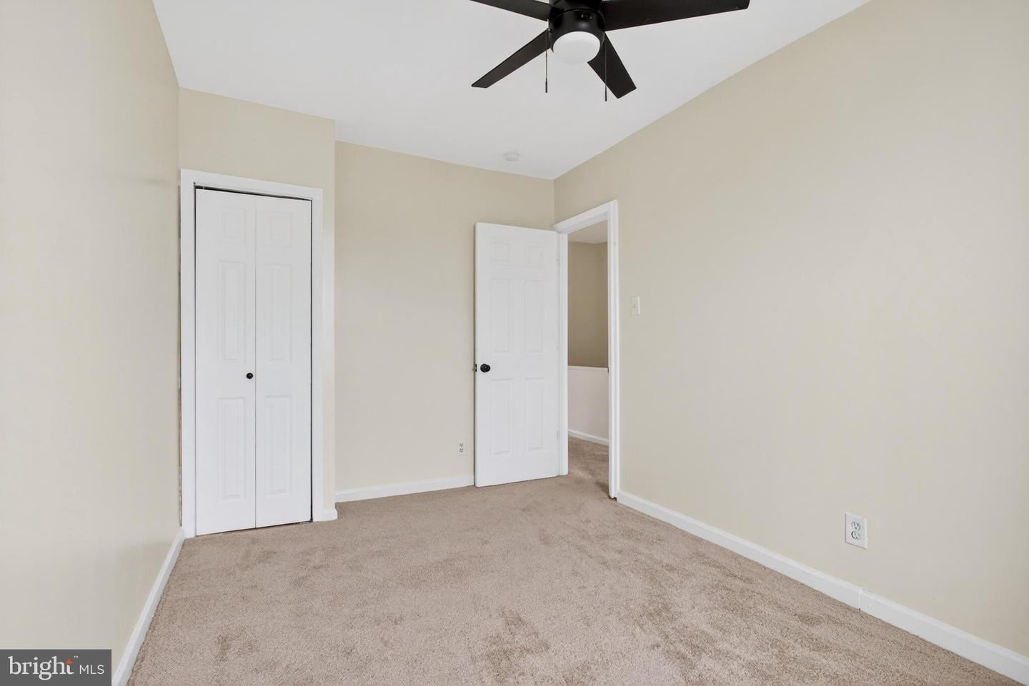 2536 S 74th St Property Photo 23