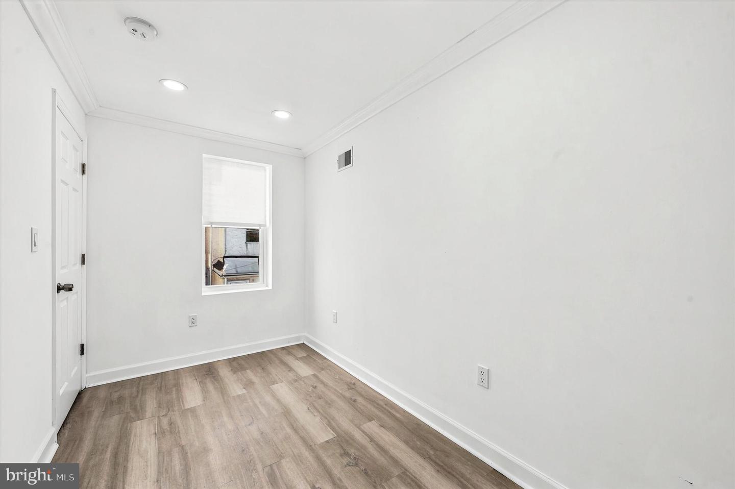 1031 Winton St Property Photo 12