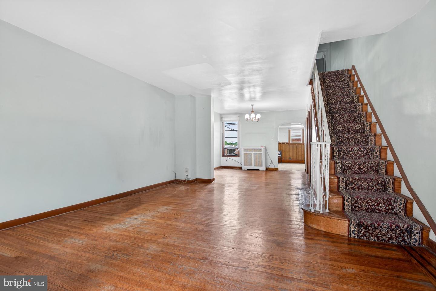 5341 Large St Property Photo 6