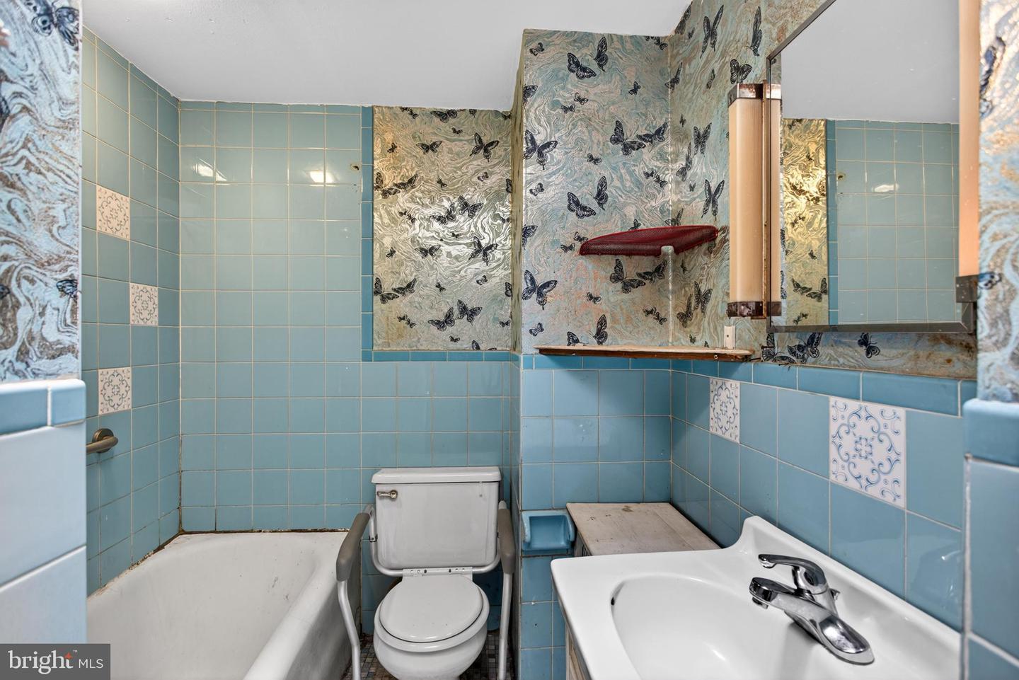 5341 Large St Property Photo 20