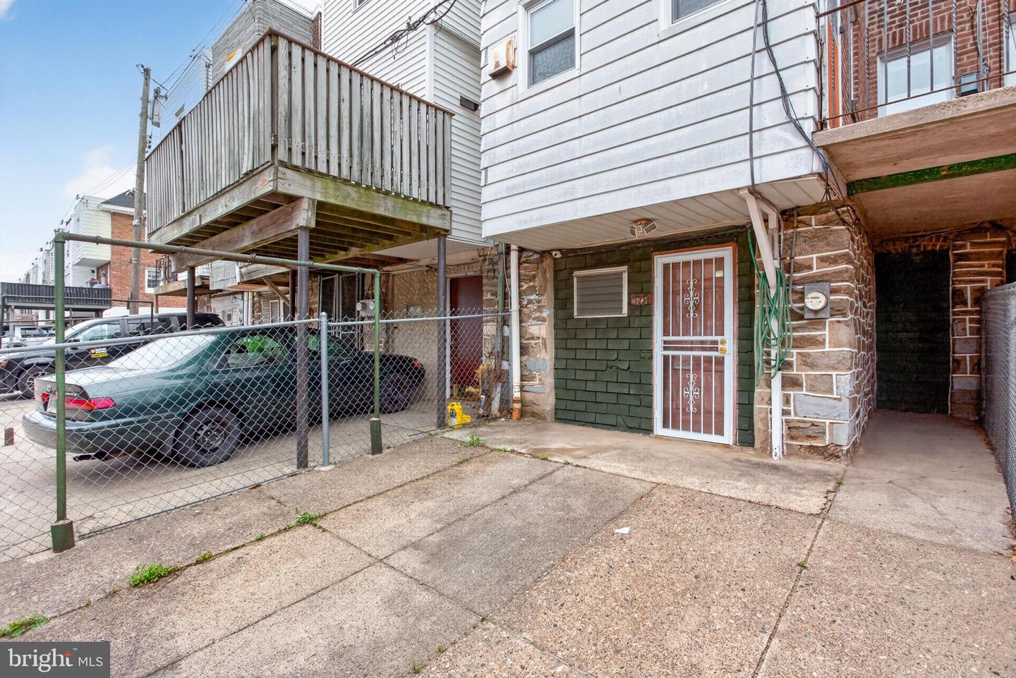 5341 Large St Property Photo 30