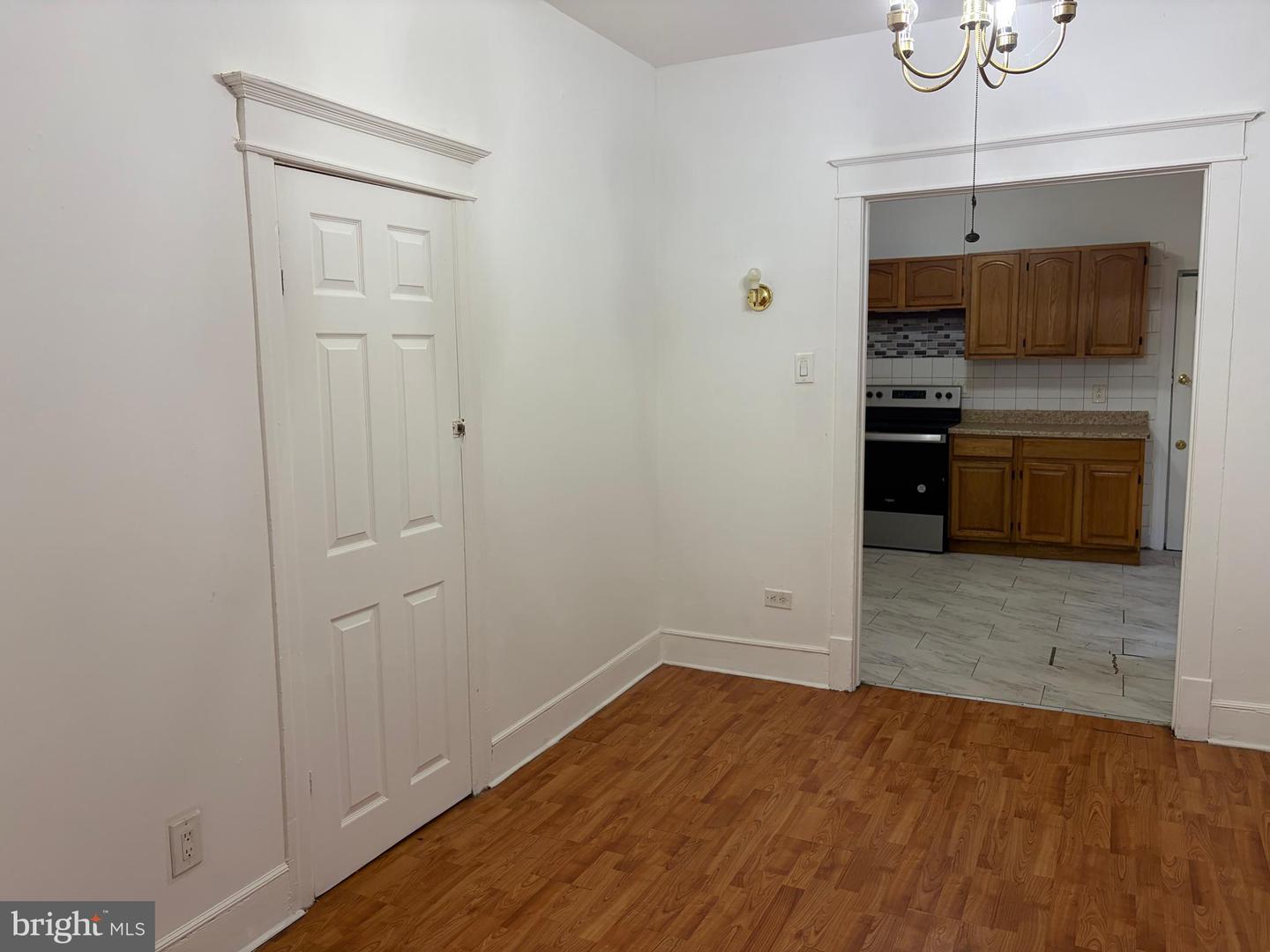 7058 Saybrook Ave Property Photo 14