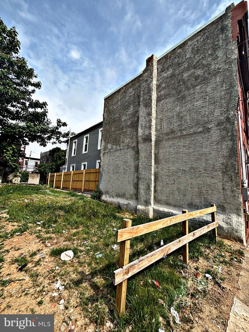 2408 N 17th St Property Photo 26