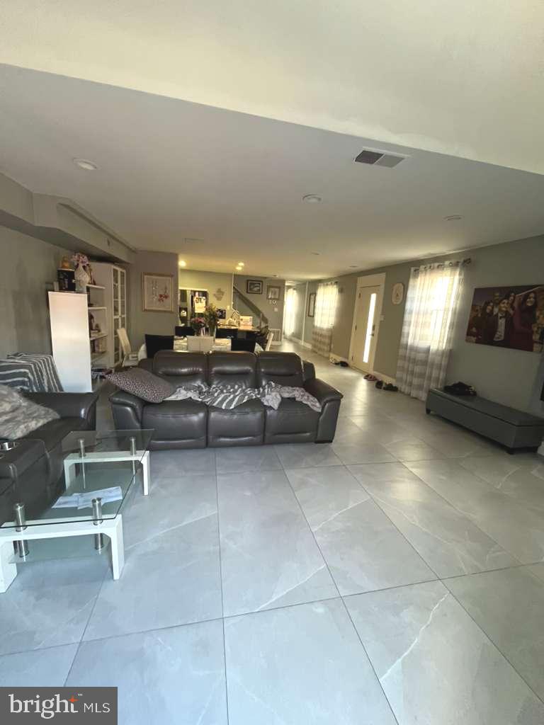 10215 Murty Ln Property Photo 18
