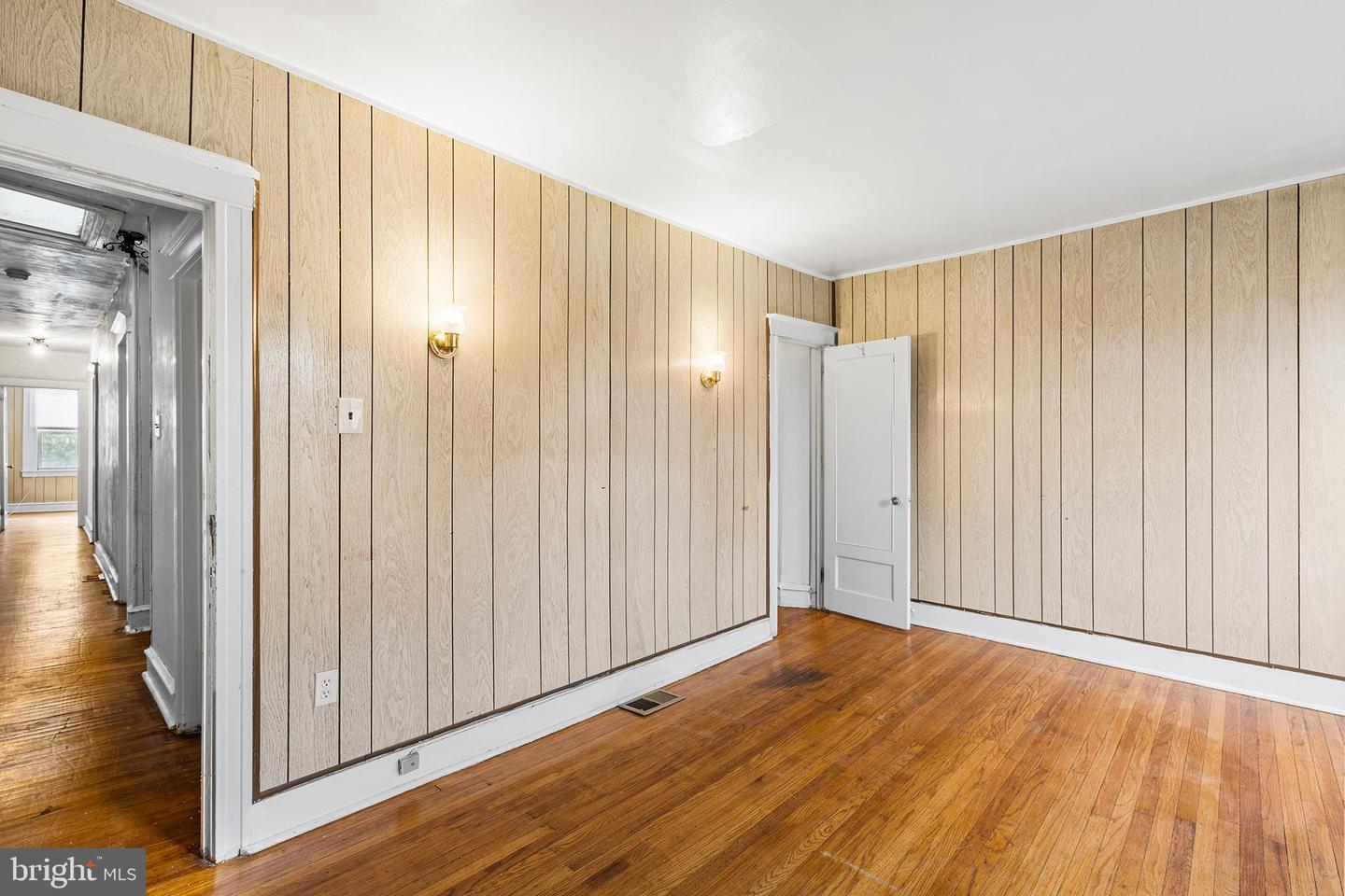 7014 Ogontz Ave Property Photo 28