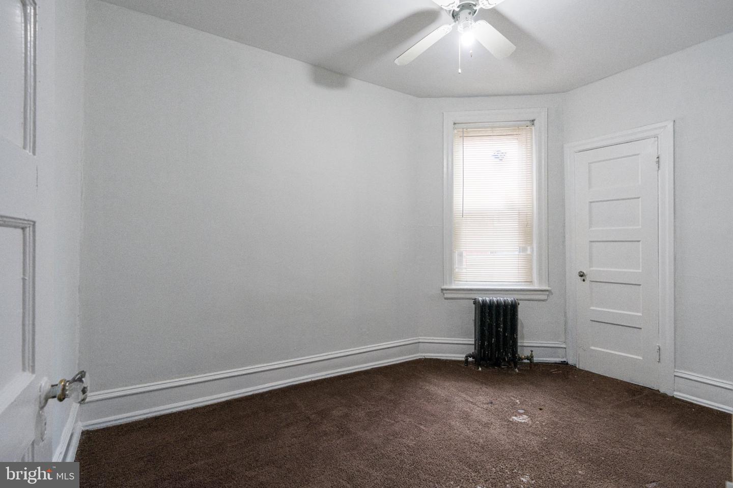 5630 Larchwood Ave Property Photo 11