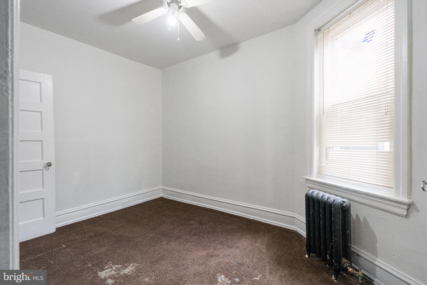 5630 Larchwood Ave Property Photo 12