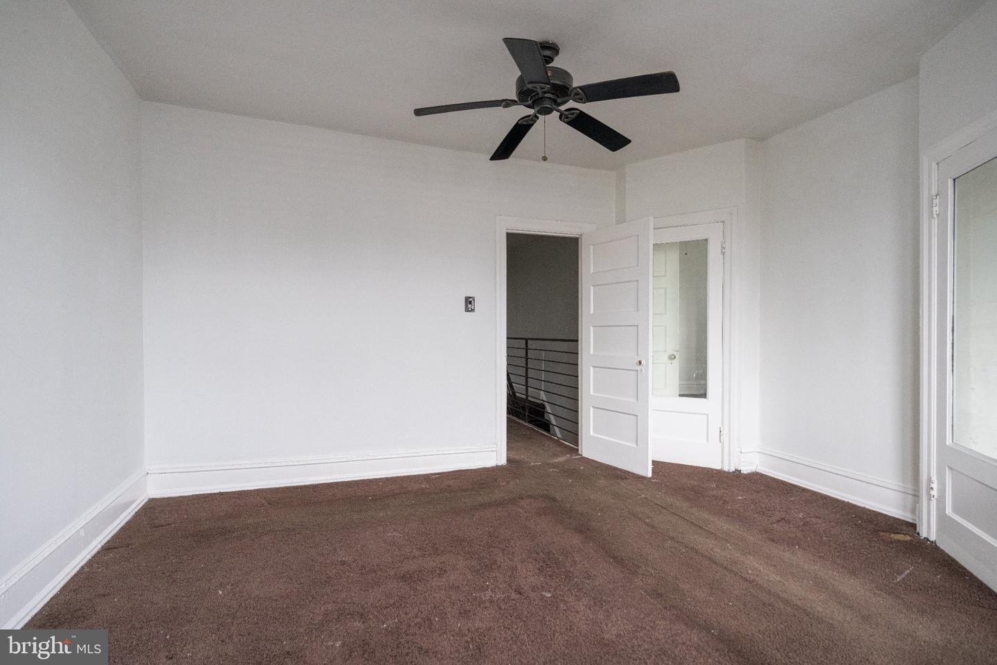 5630 Larchwood Ave Property Photo 16