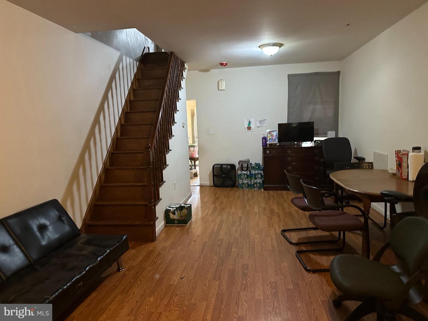 434 Daly St Property Photo 4