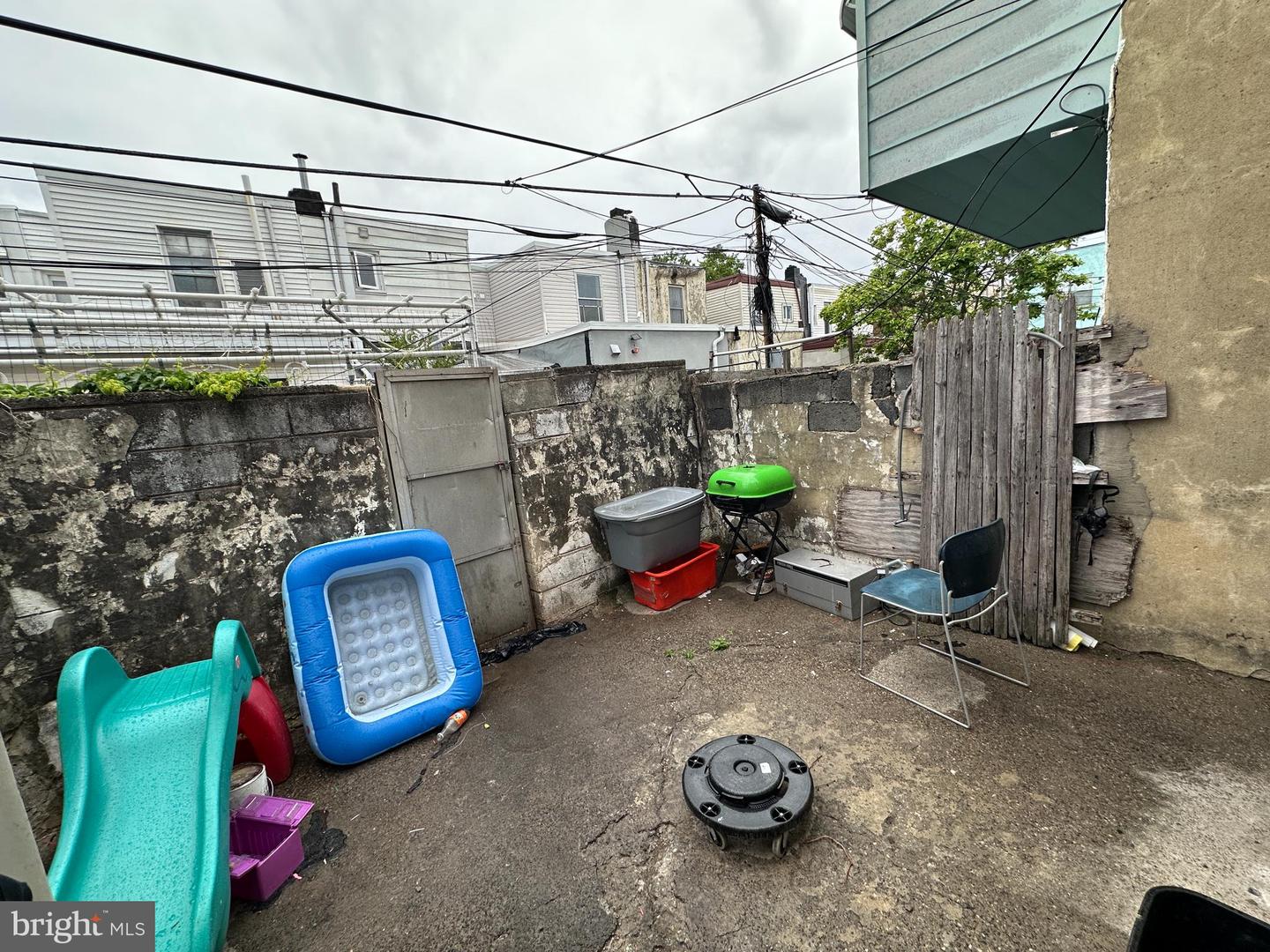 434 Daly St Property Photo 10
