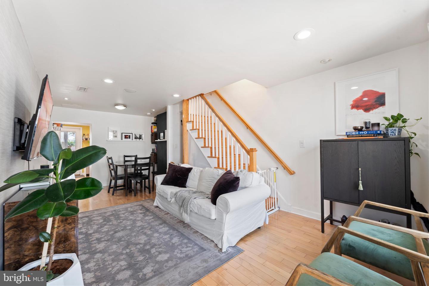 1304 S Howard St Property Photo 3