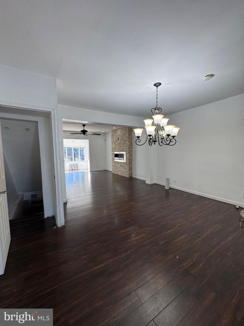5635 Diamond St Property Photo 11