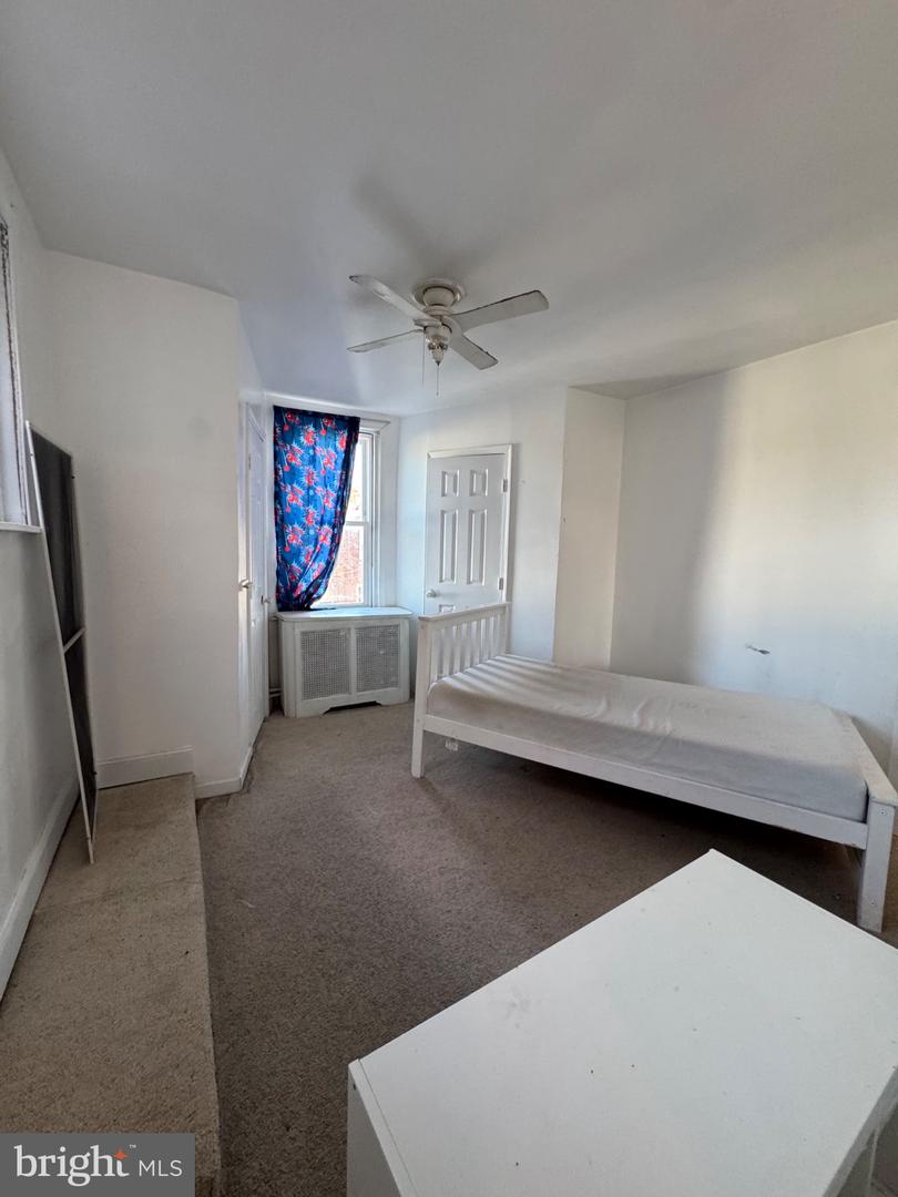 5635 Diamond St Property Photo 14
