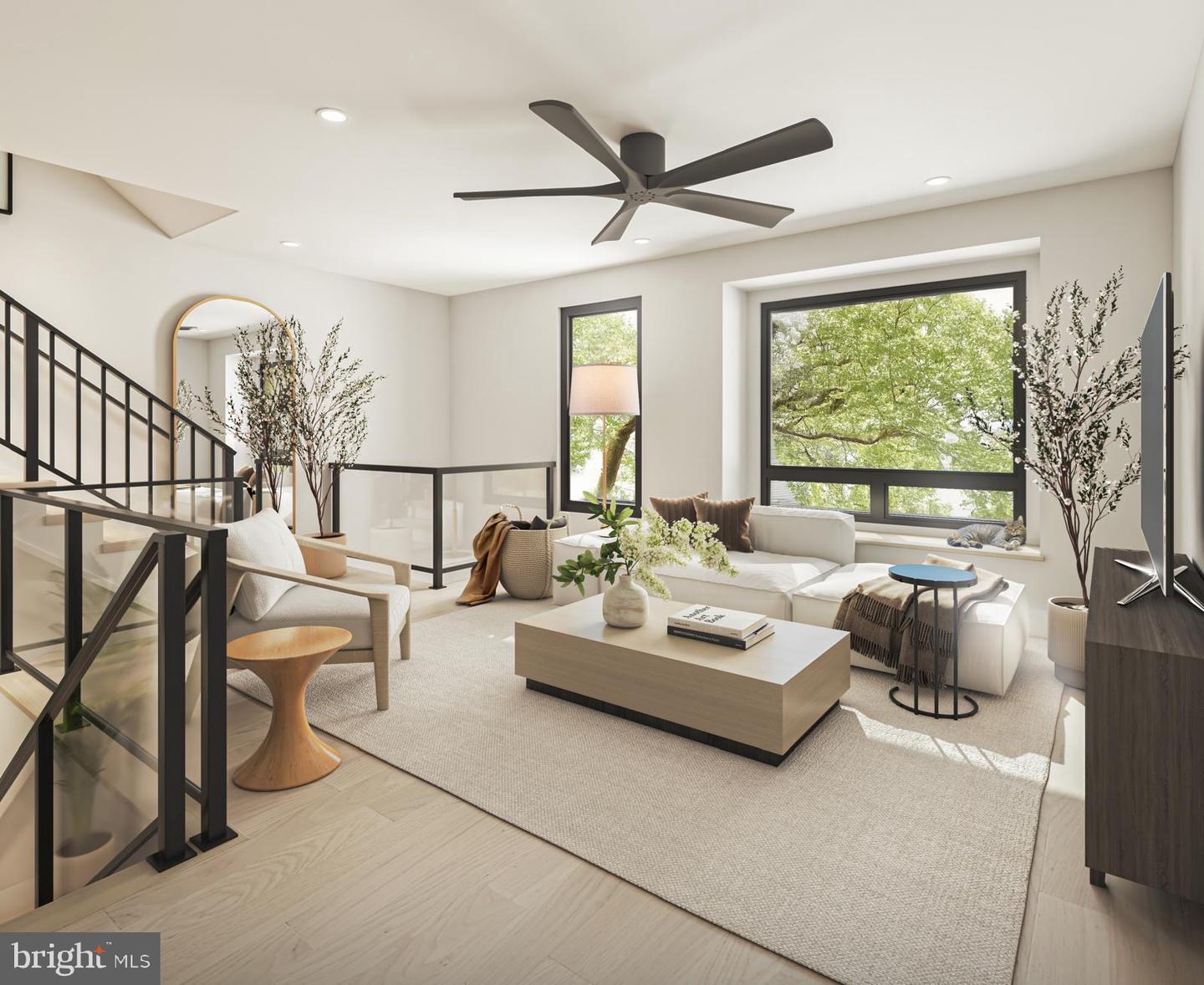 1029 Hyde St Property Photo 3