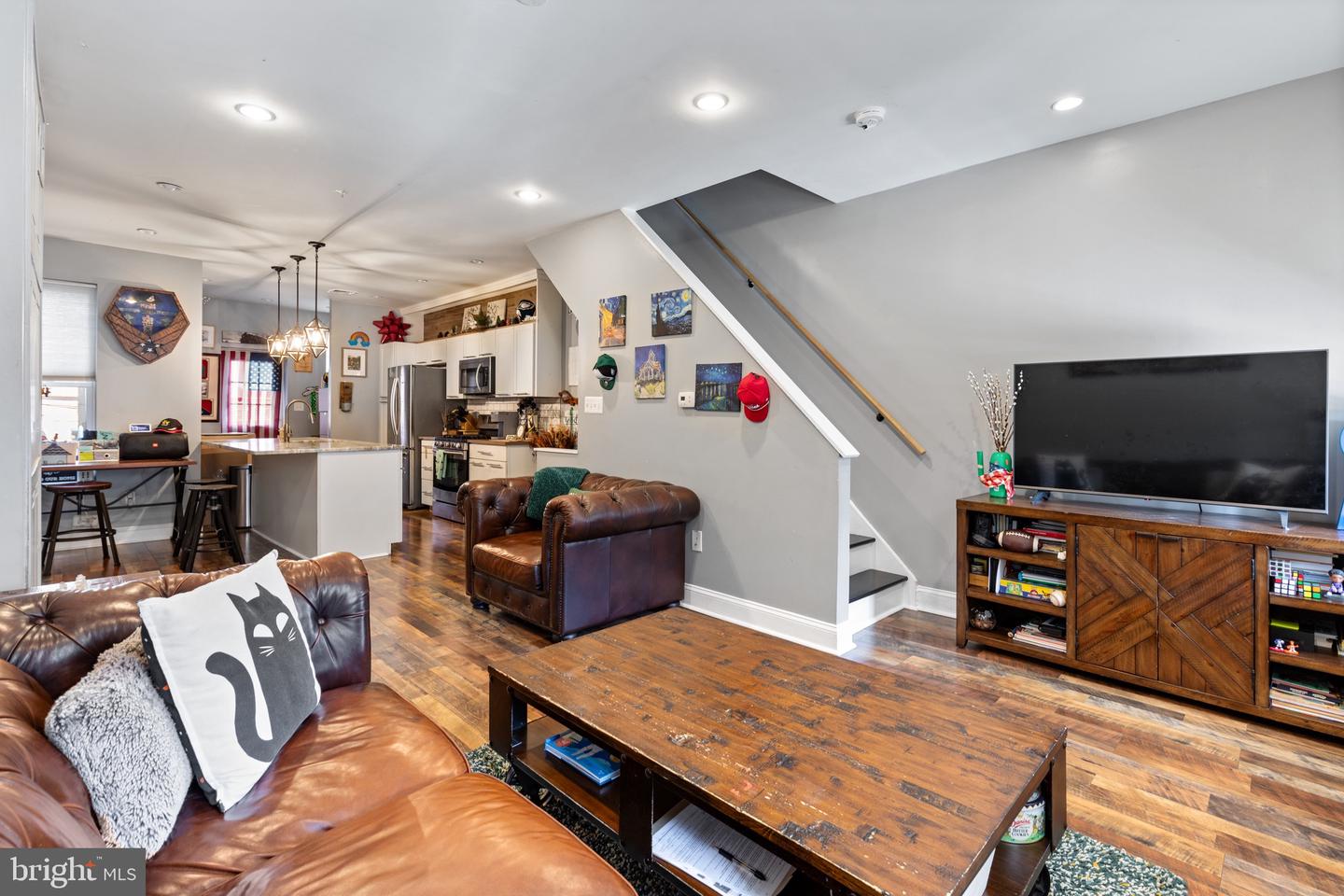 3111 Tasker St Property Photo 2