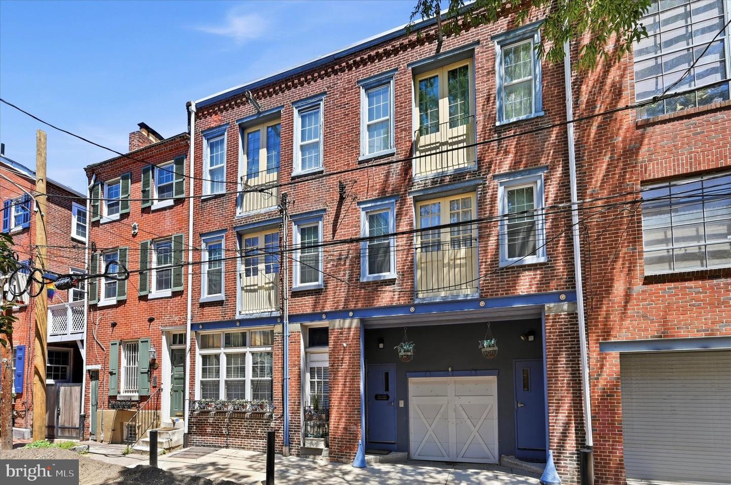1317-21 RODMAN ST #2B Property Photo 1