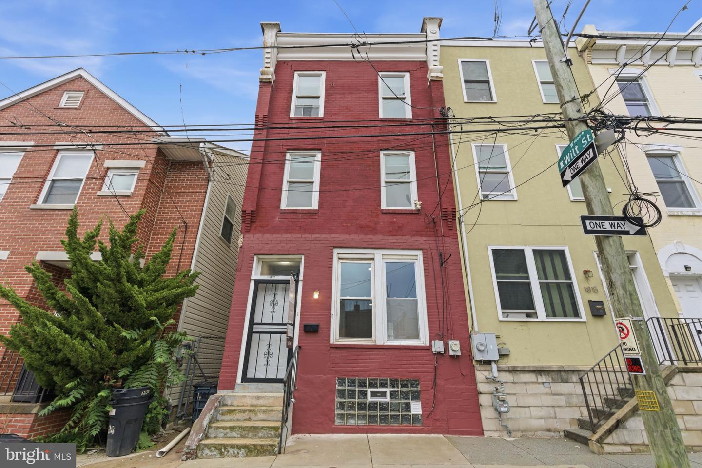 1817 N Gratz St Property Photo 1