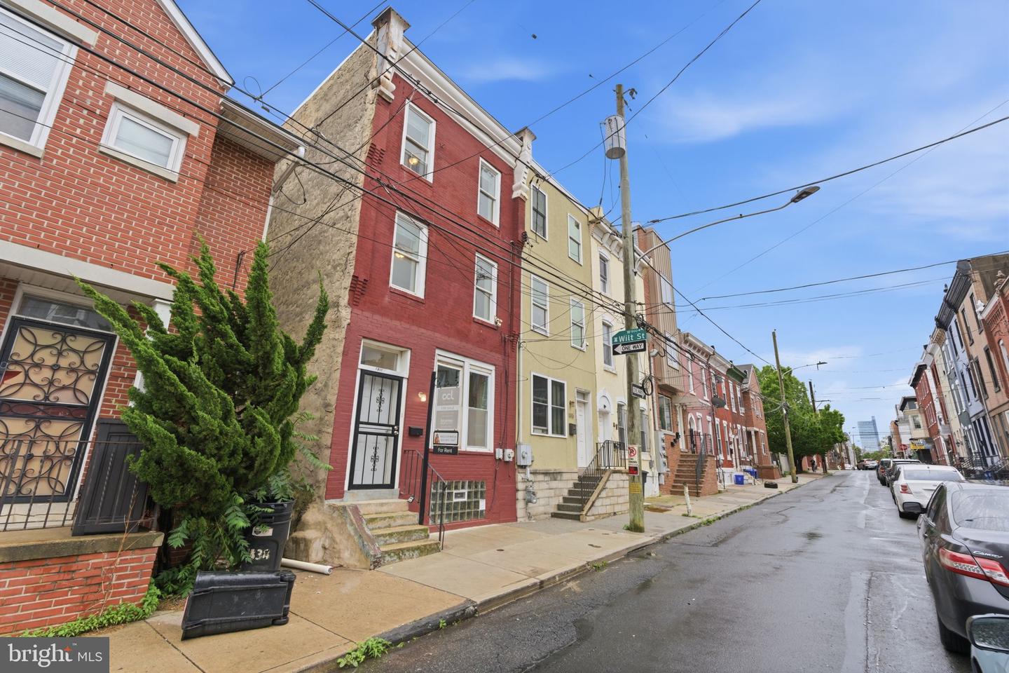 1817 N Gratz St Property Photo 2