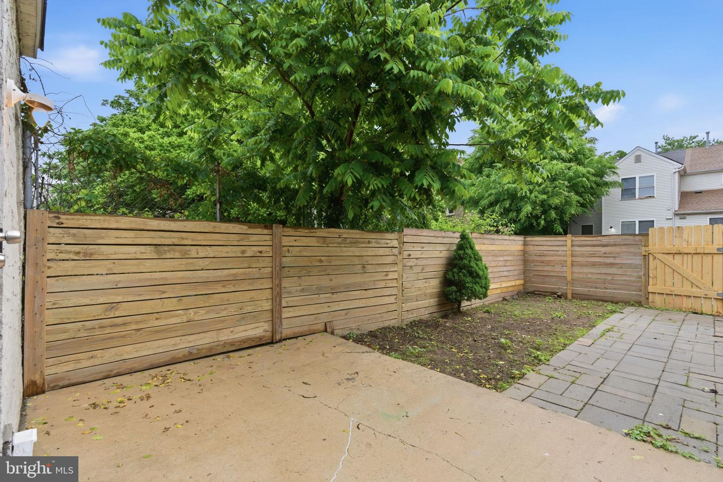 1817 N Gratz St Property Photo 18