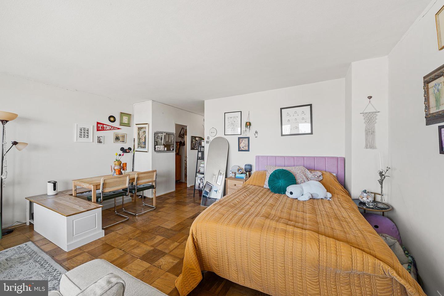 210 Locust St #25e Property Photo 16