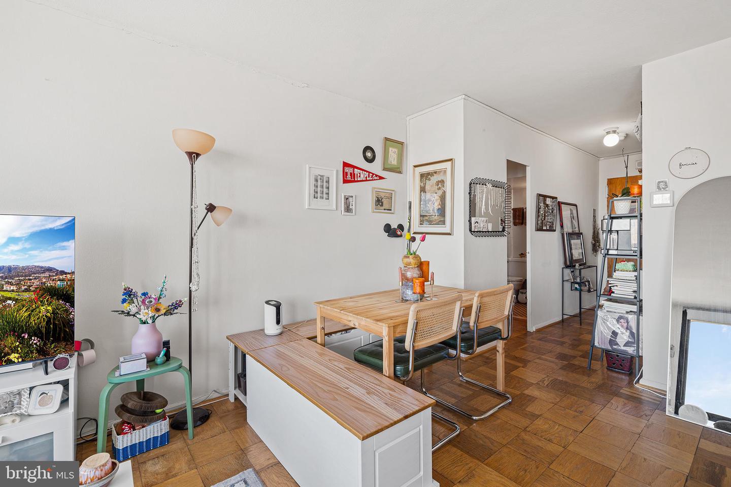 210 Locust St #25e Property Photo 17