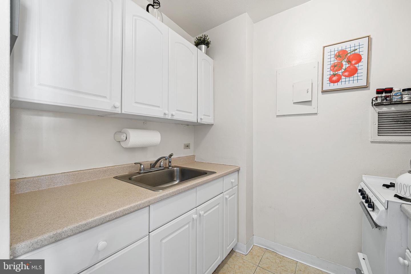 210 Locust St #25e Property Photo 19