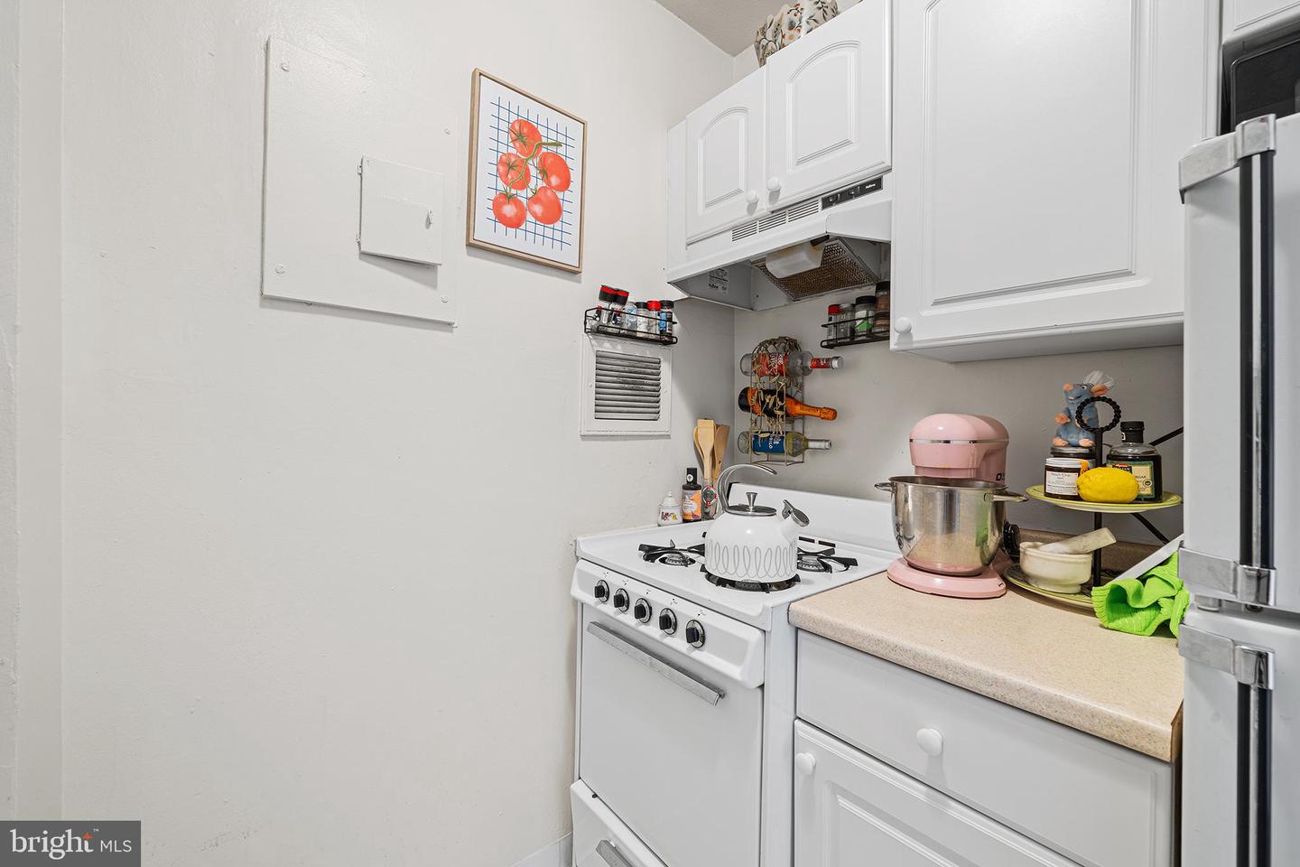 210 Locust St #25e Property Photo 20
