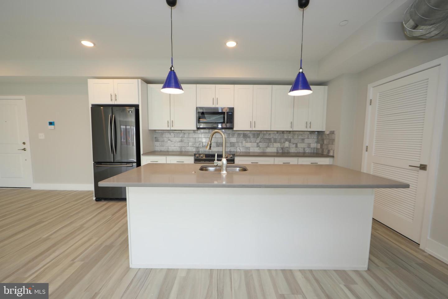 1851 Germantown Ave Property Photo 2