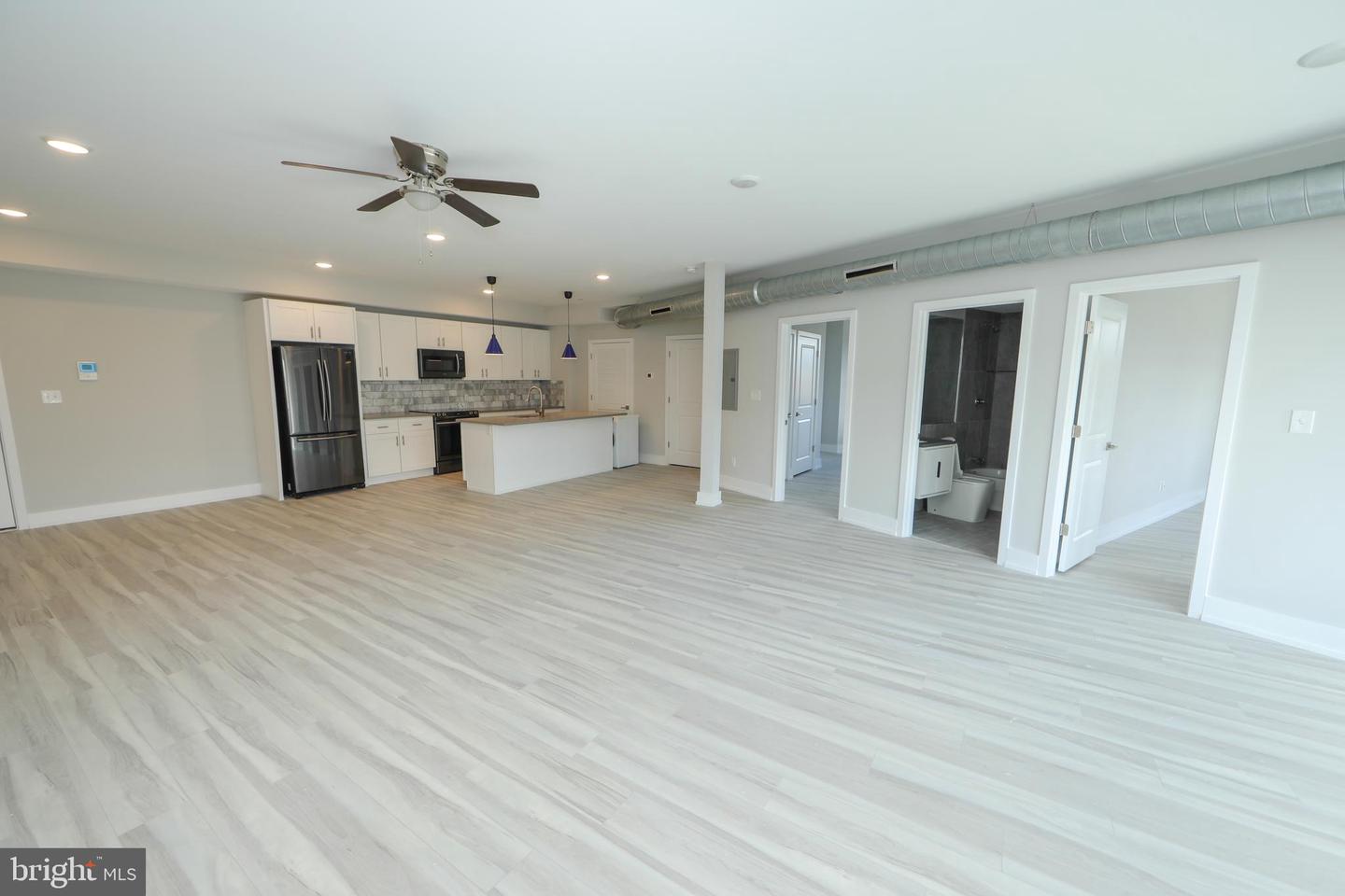 1851 Germantown Ave Property Photo 3