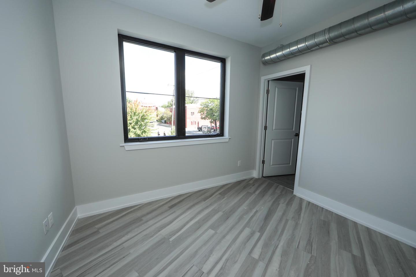 1851 Germantown Ave Property Photo 24