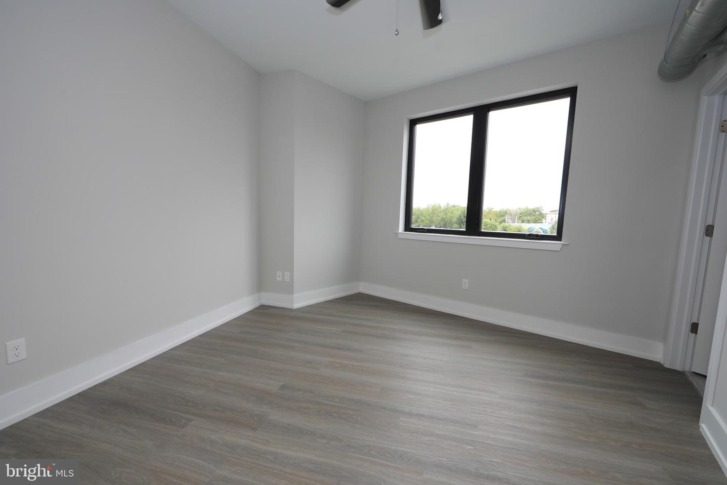 1851 Germantown Ave Property Photo 33