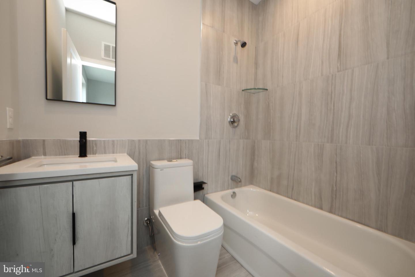 1851 Germantown Ave Property Photo 35