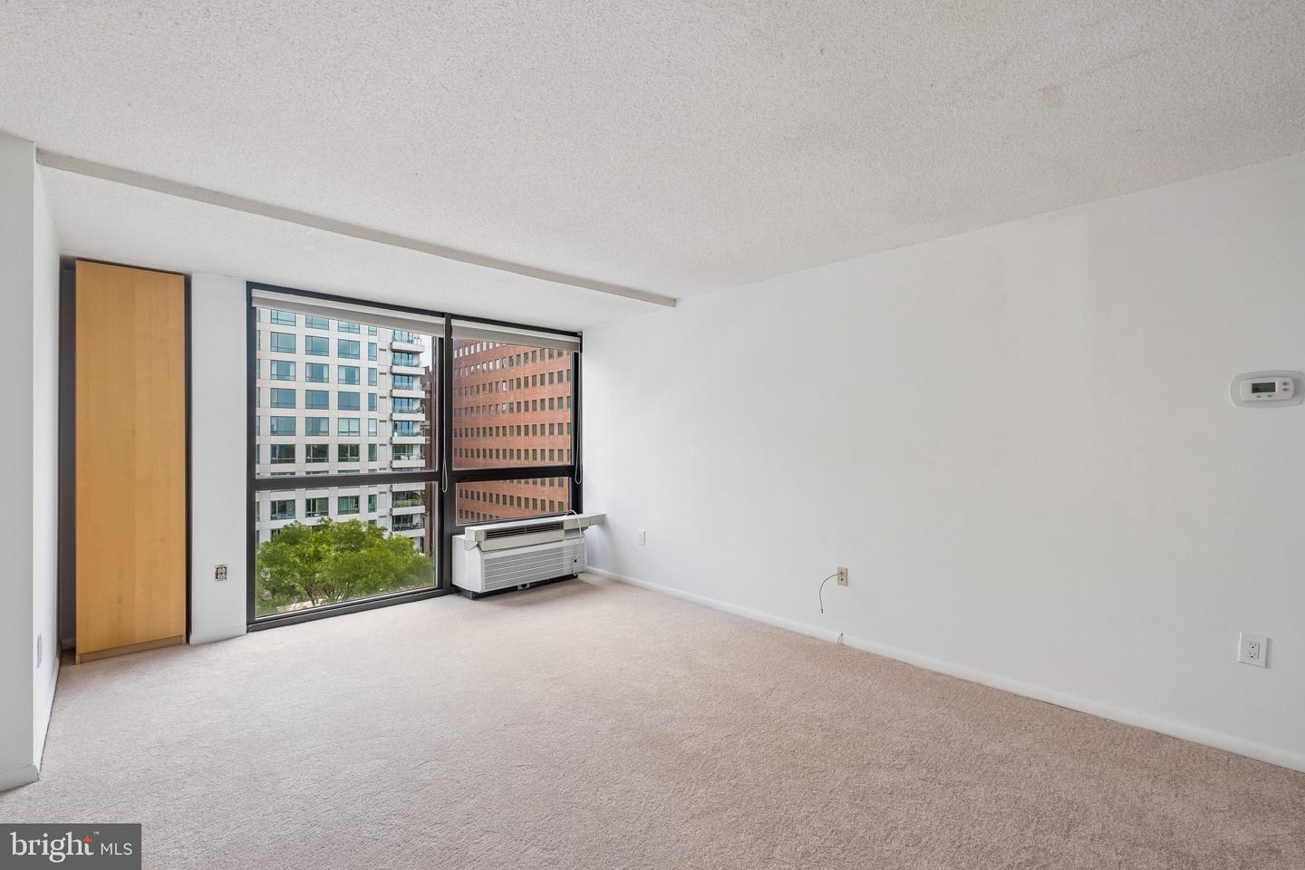 233 S 6th St #907o Property Photo 11