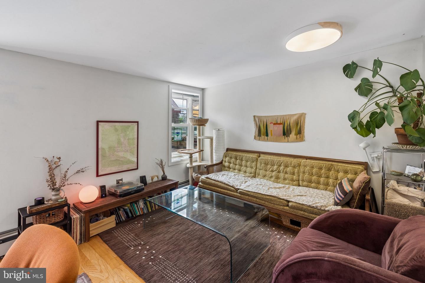 2020 Christian St #e Property Photo 3