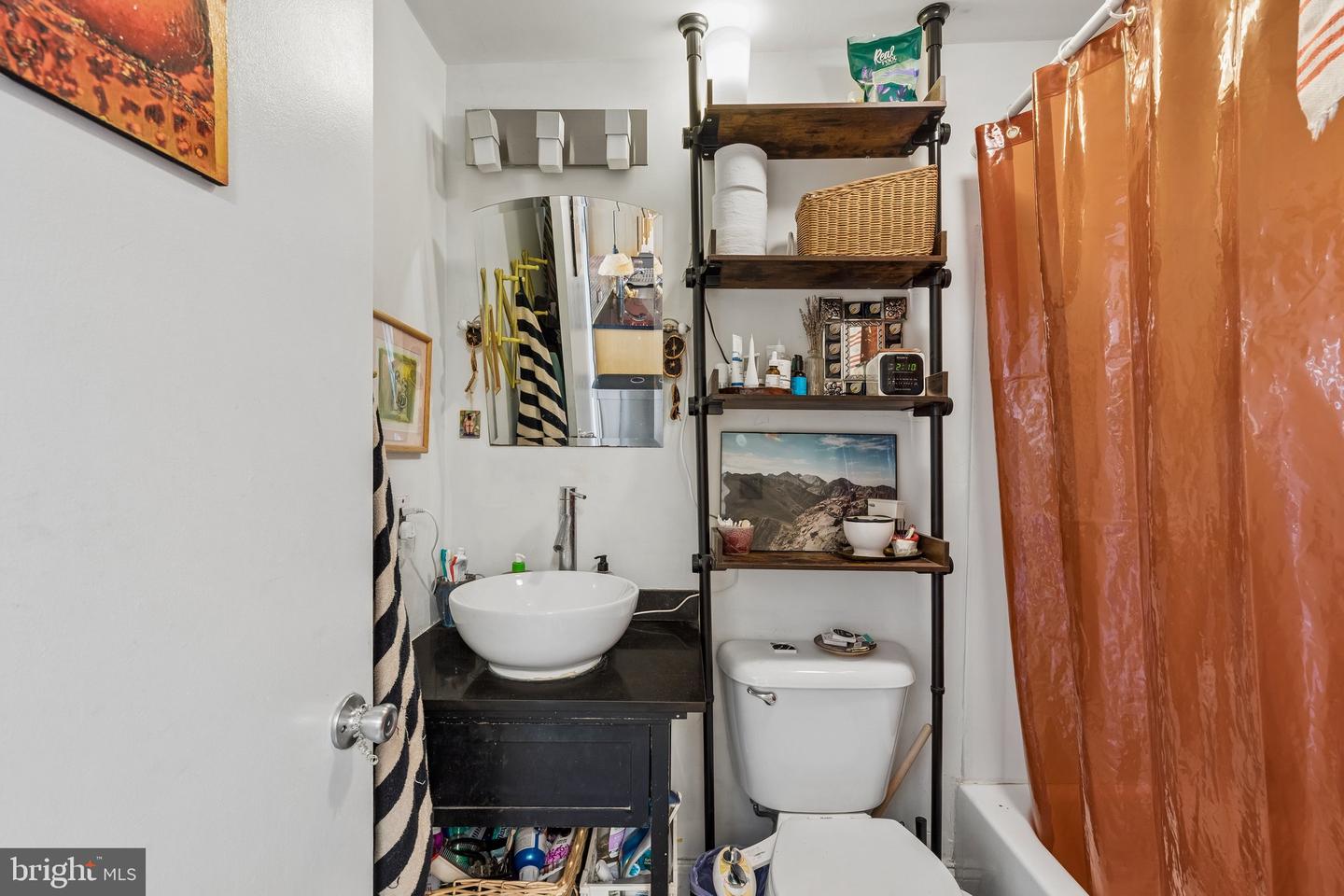 2020 Christian St #e Property Photo 8