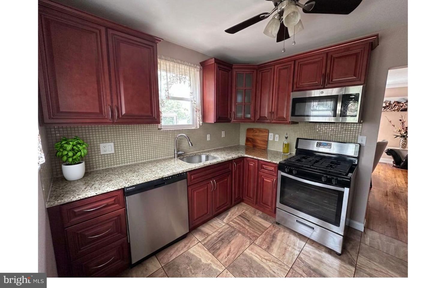 1431-35 Vista St Property Photo 12