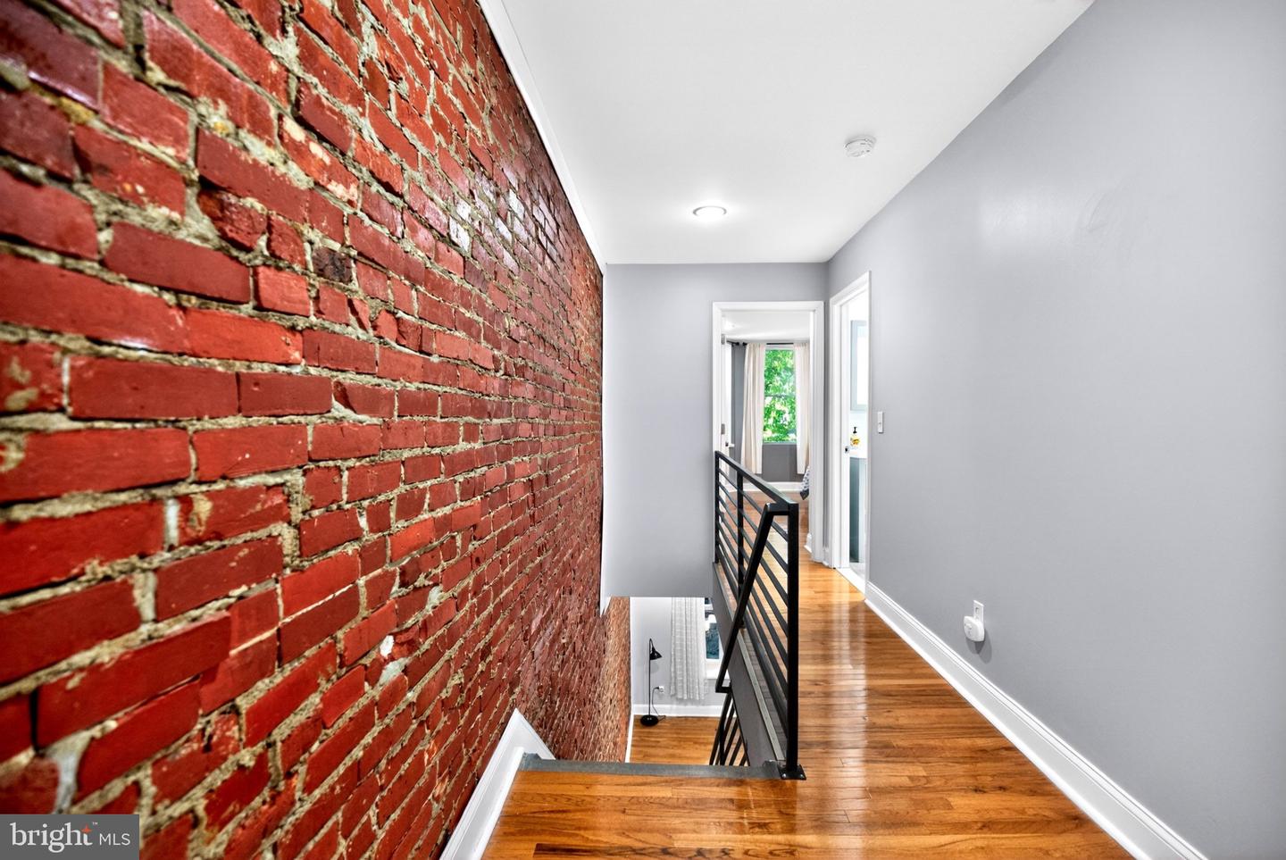 5148 Catharine St Property Photo 13