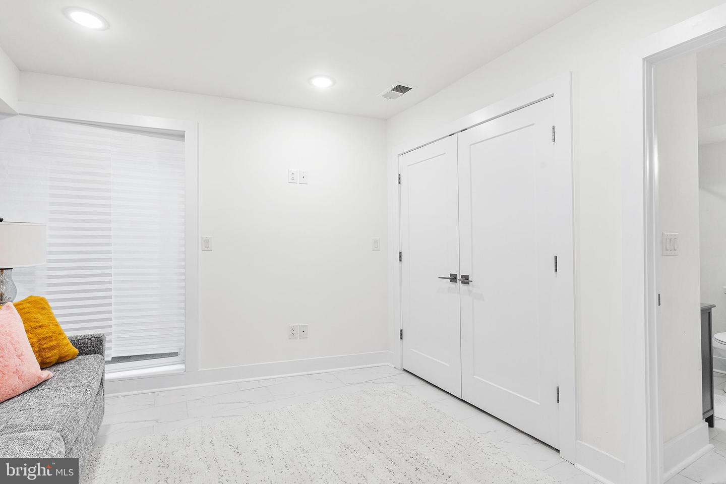 2008 S College Ave #a Property Photo 16