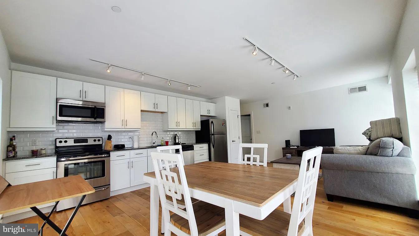 224 CHURCH ST #UNIT 213 Property Photo 1