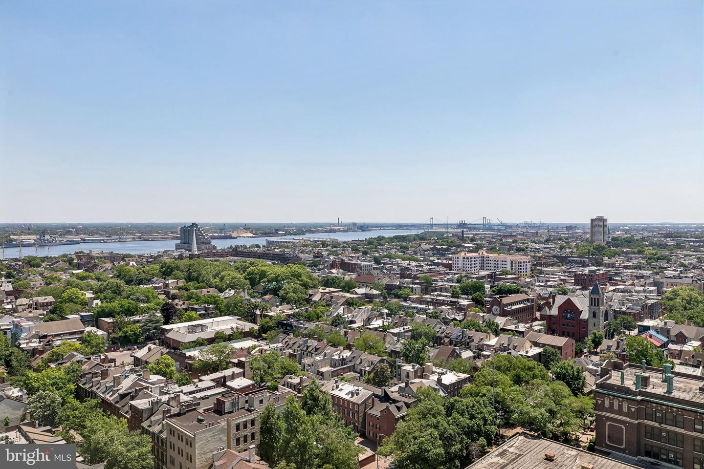 604-36 S Washington Sq #2211 Property Photo 13
