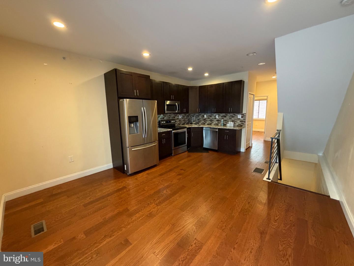 1614 CAMBRIDGE ST #1 Property Photo 1