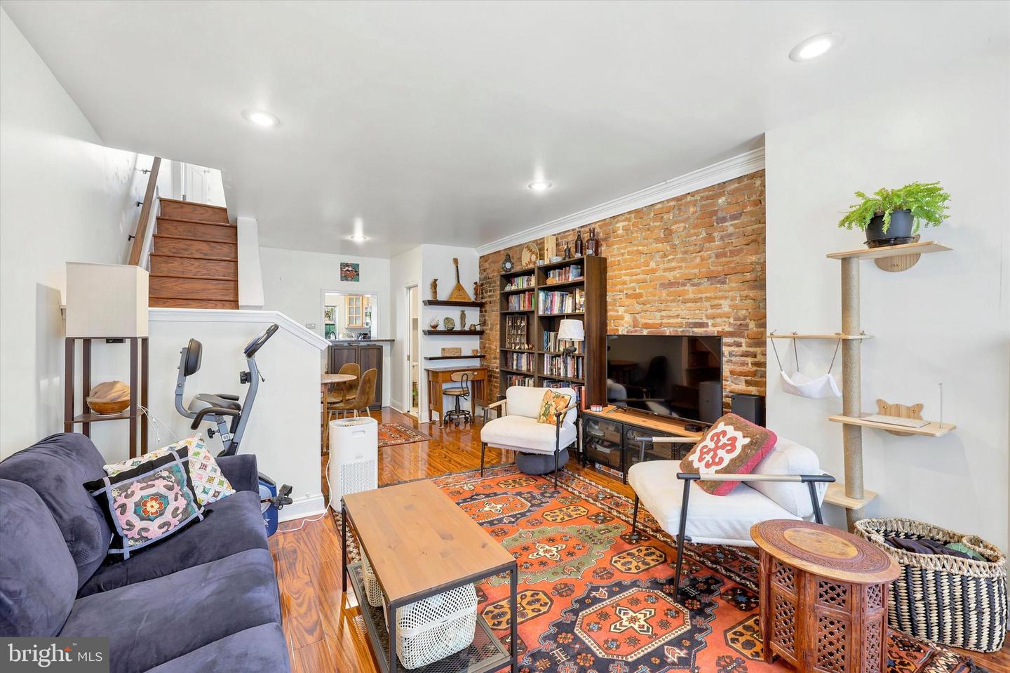 531 Greenwich St Property Photo 3
