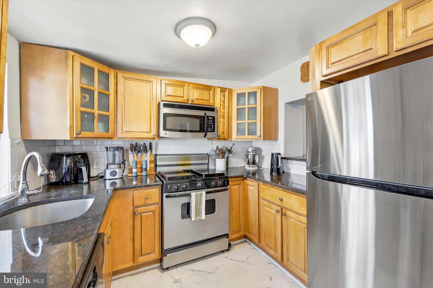 531 Greenwich St Property Photo 10
