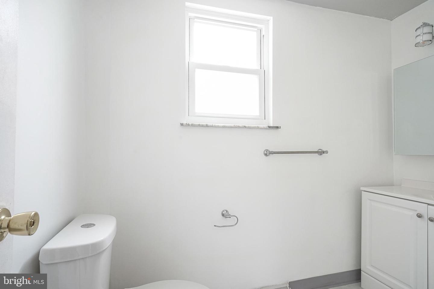 2645 S Alder St Property Photo 15