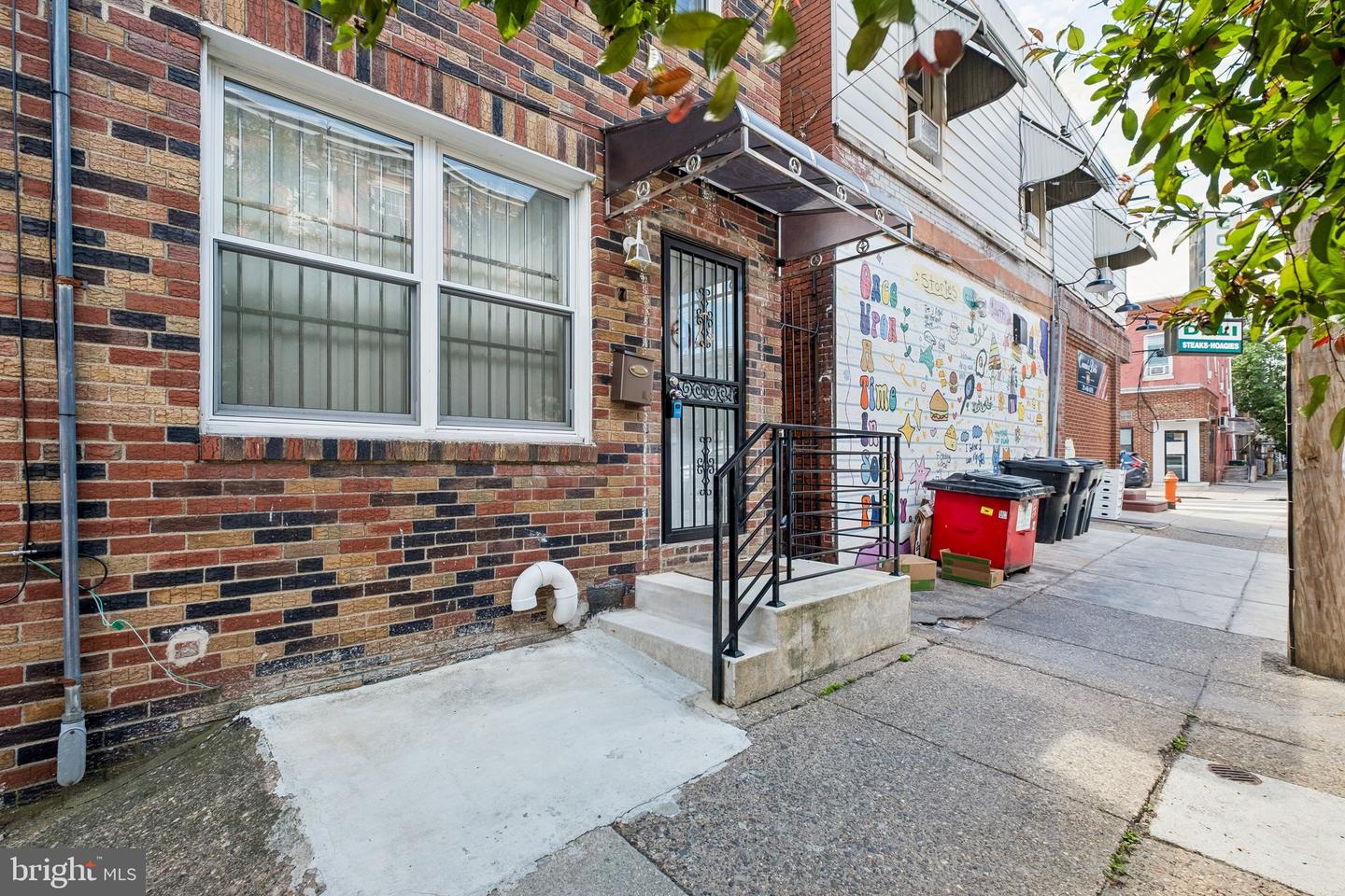 732 DICKINSON ST Property Photo 1