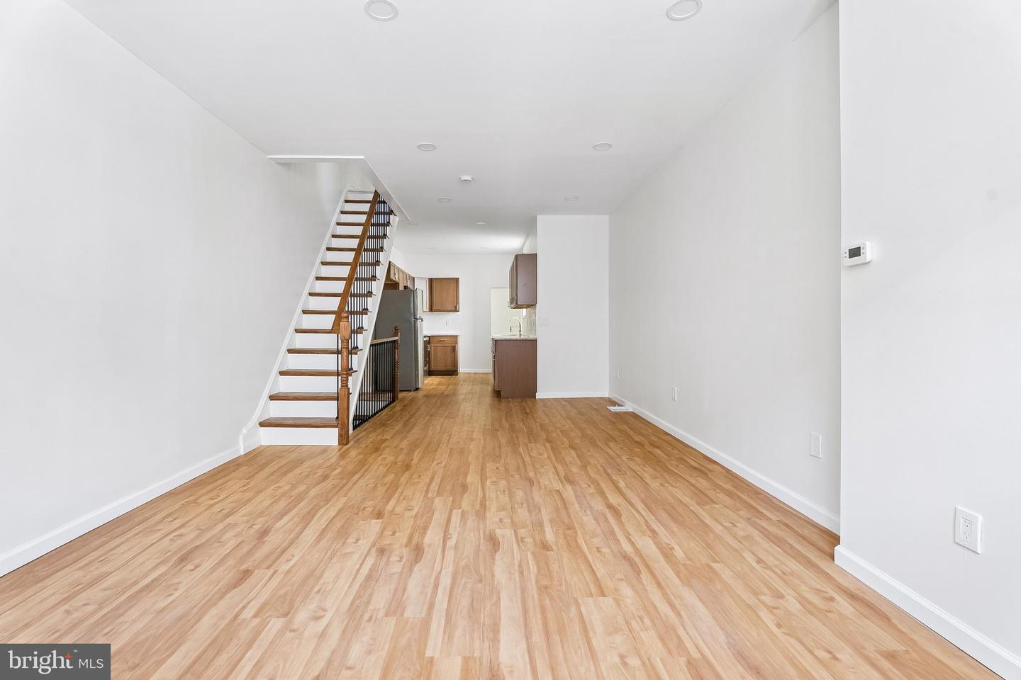 1716 N Hollywood St Property Photo 18