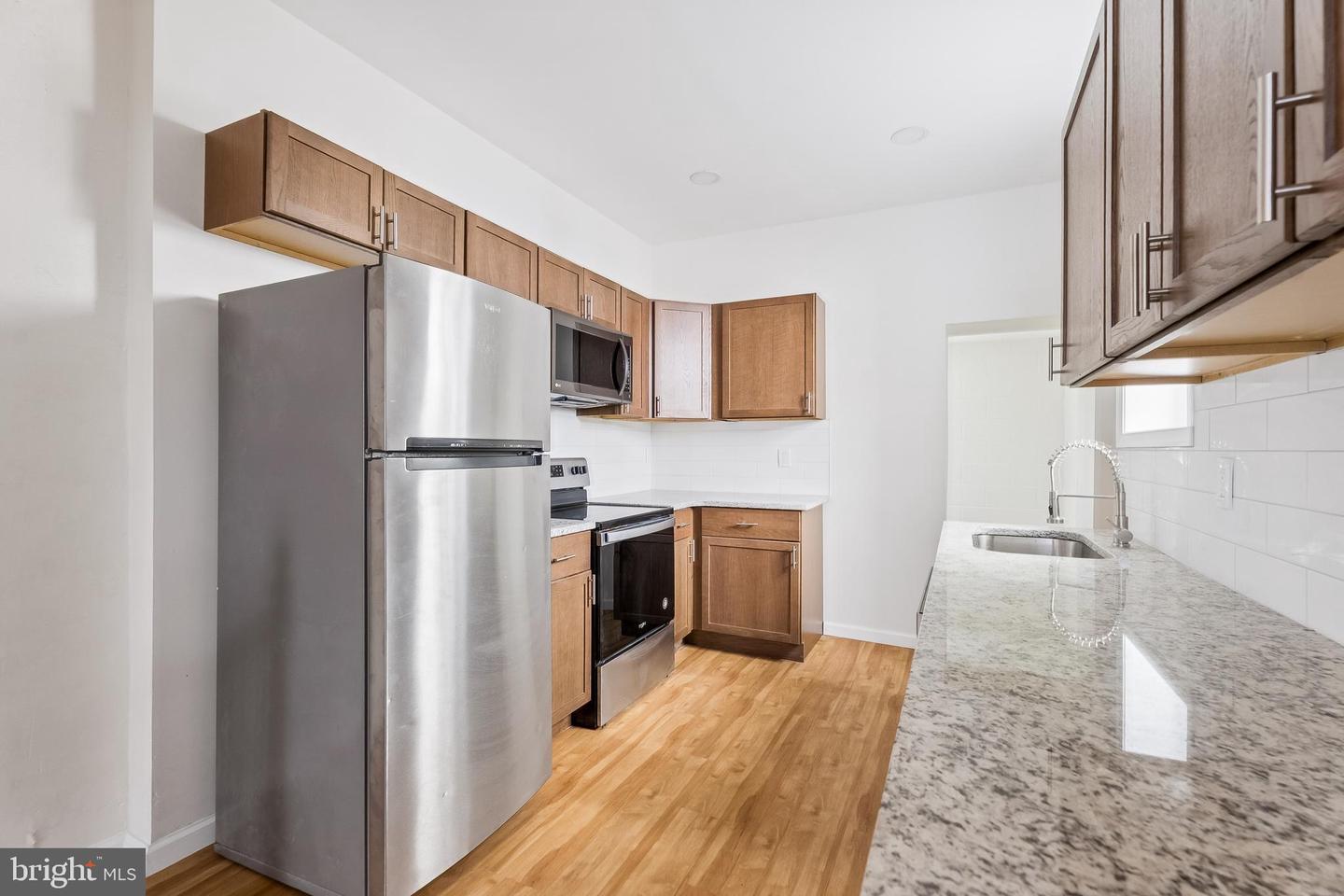 1716 N Hollywood St Property Photo 21