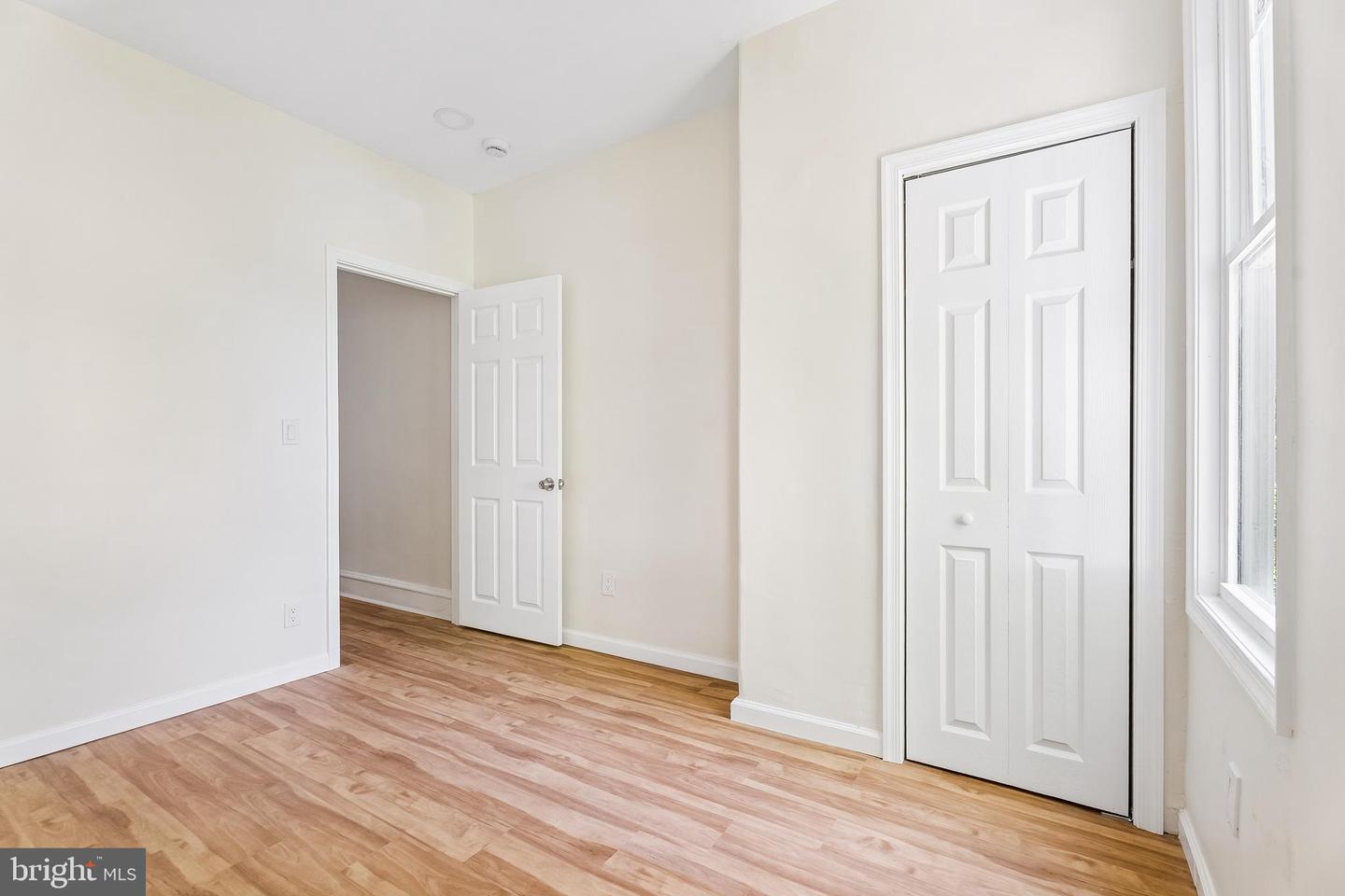 1716 N Hollywood St Property Photo 27