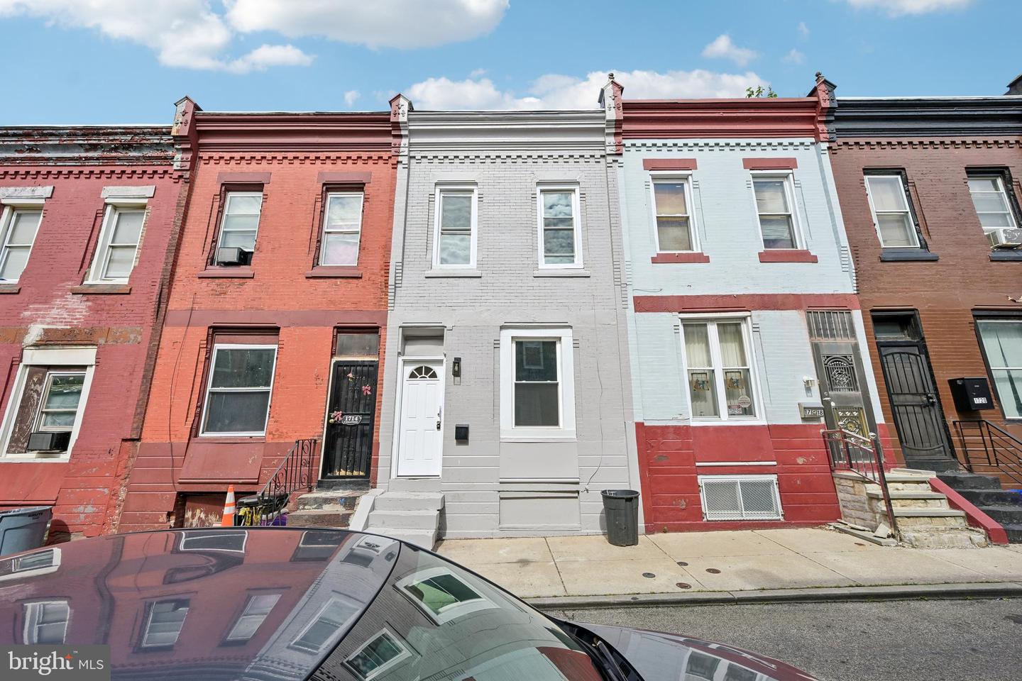 1716 N Hollywood St Property Photo 34