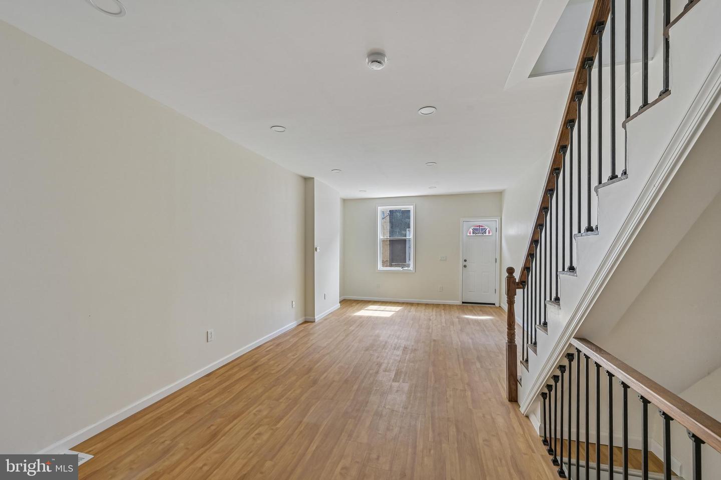1716 N Hollywood St Property Photo 45